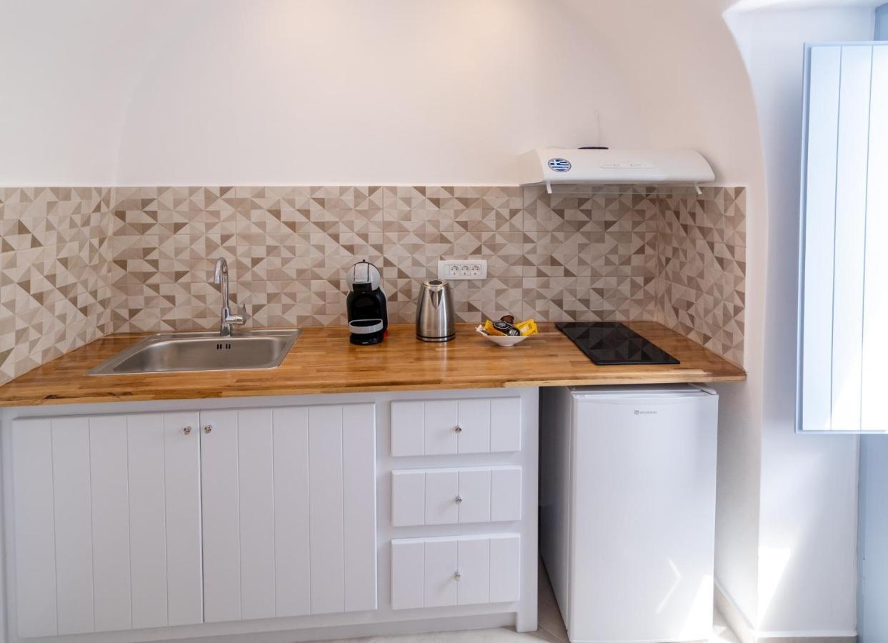 Sunborn Oia Suites ภายนอก รูปภาพ