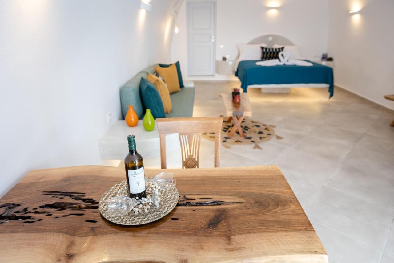 Sunborn Oia Suites ภายนอก รูปภาพ